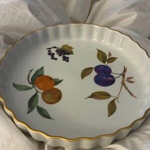 💙 Vintage “Evesham” Gold Quiche